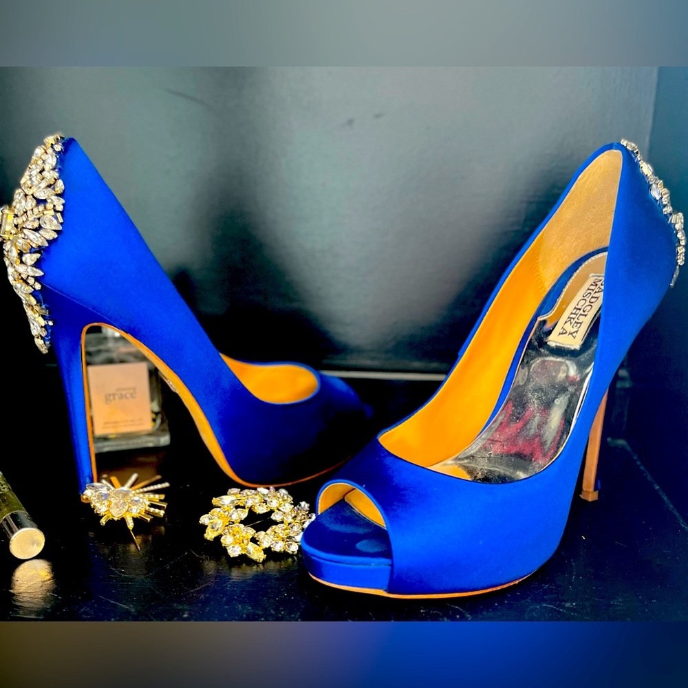 Badgley Mischka Women's Kiara Platform Pump